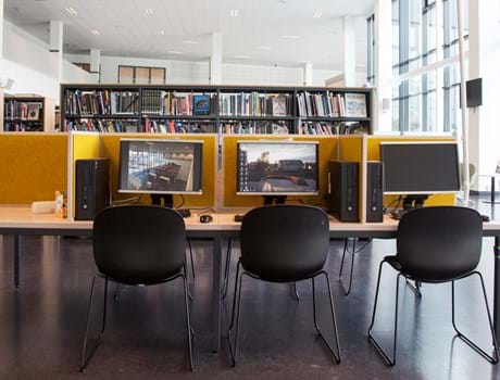 bord afskærmning med gul filt